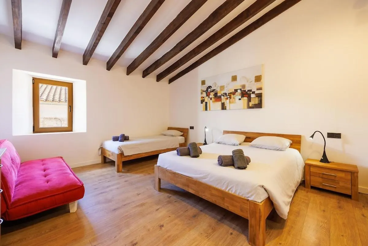 Вилла Newly Renovated House With Pool In Sineu Center